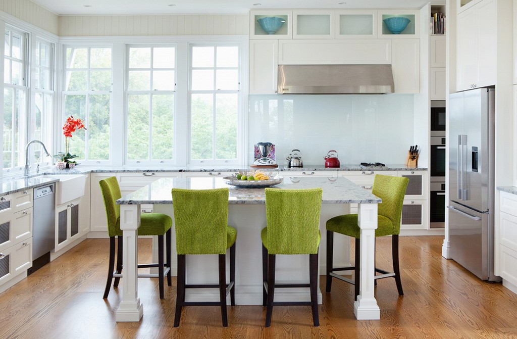 Choose the Best Green Bar Stools to Liven Up Your Home this Winter!