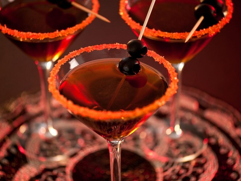 Halloween Cocktails That Will Impress (And Spook) Your Guests