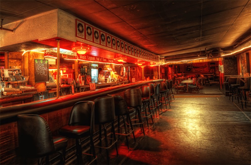 Haunted Bars All Over The World Perfect For A Halloween Night Out